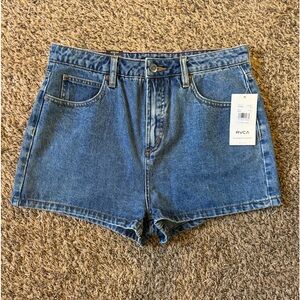 RVCA HIGH-RISE SHORTS 🌞